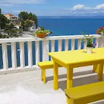 Lav Villa Prigradica