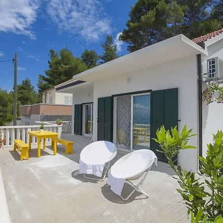 Lav Villa