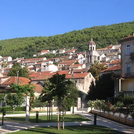 Villa Lav *