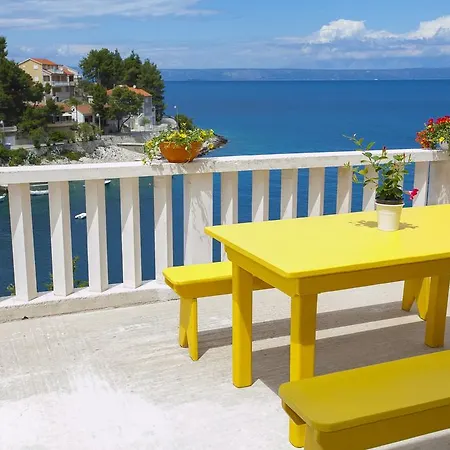 Lav Villa Prigradica