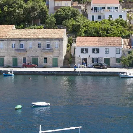 Villa Lav