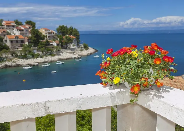 ヴィラ Lav プリグラディサ